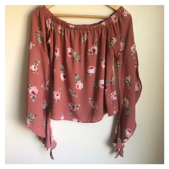 Ultra Flirt Juniors’ Printed Off-The-Shoulder Top - Picture 3 of 6